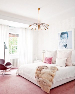 Сочетание белого цвета в дизайне спальни