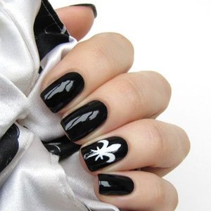 Черные ногти дизайн